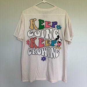 Disney Mickey Tee T-Shirt “Keep Going Keep Growing” Sand Shirt Large Youth